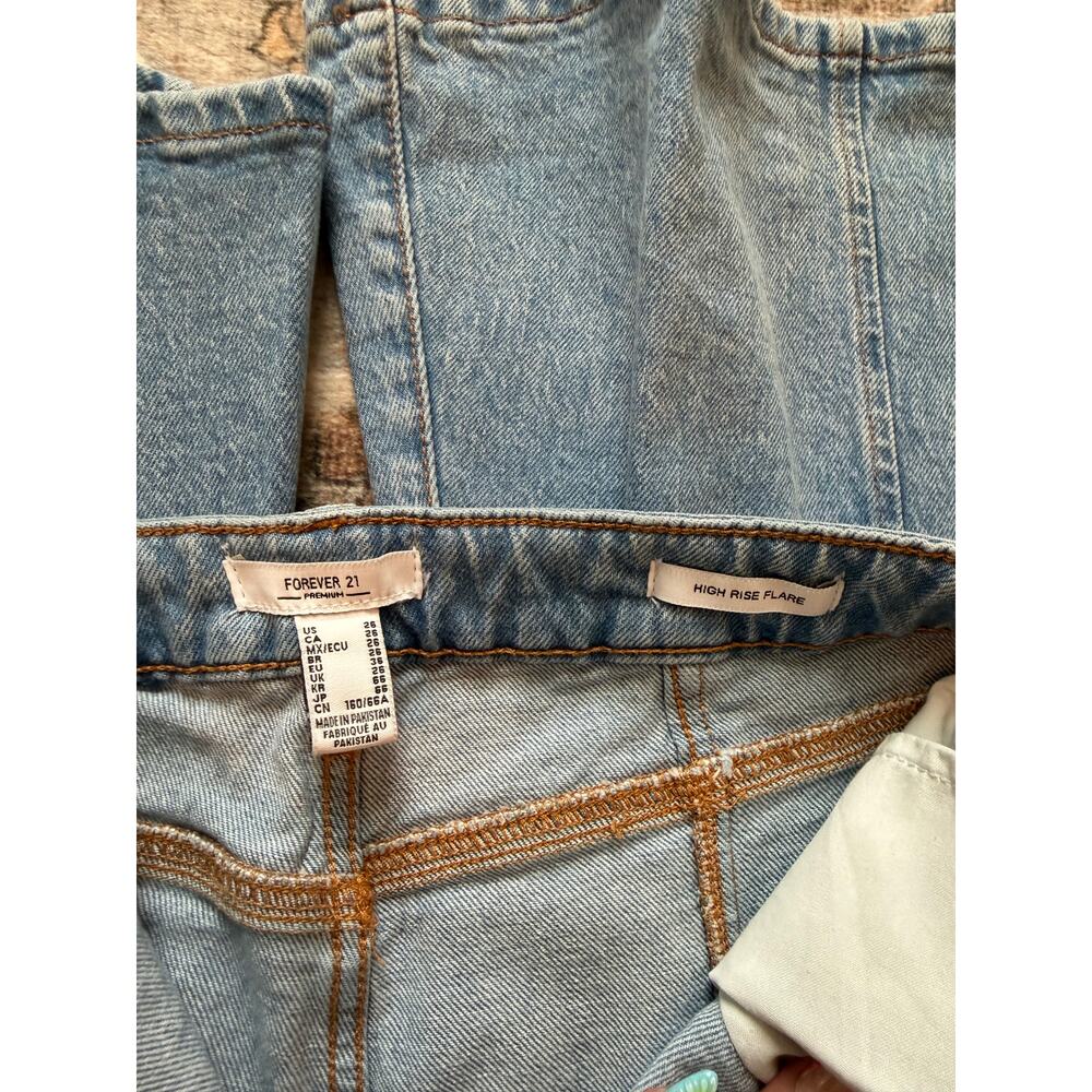 Flare Jeans - Picture 4 of 5